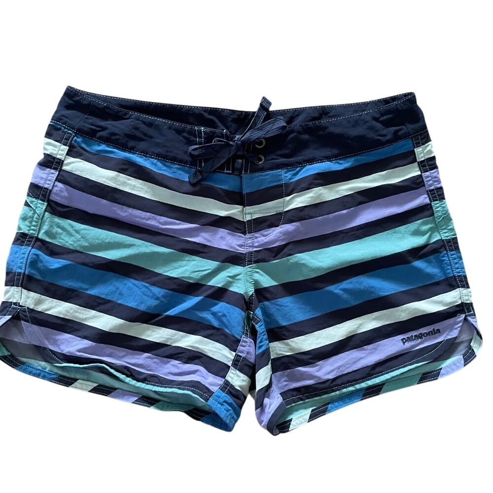 Patagonia Women's Wavefarer Boardshorts Blue Stripes 5" size 4